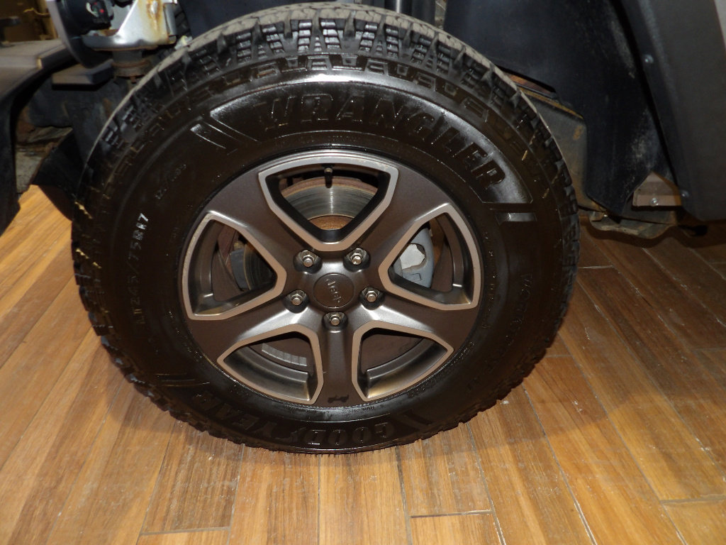 Used 2017 Jeep Wrangler Unlimited Sport w/ Quick Order Package 24S image 10