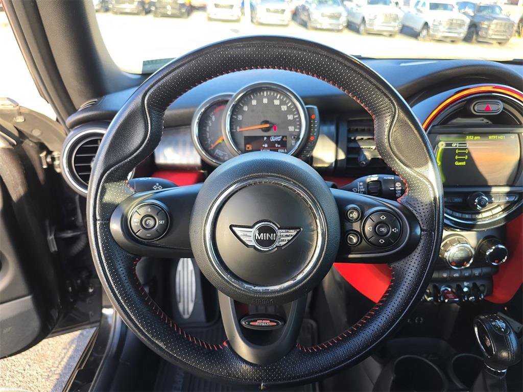 Used 2017 MINI Cooper 2-Door Hardtop image 22
