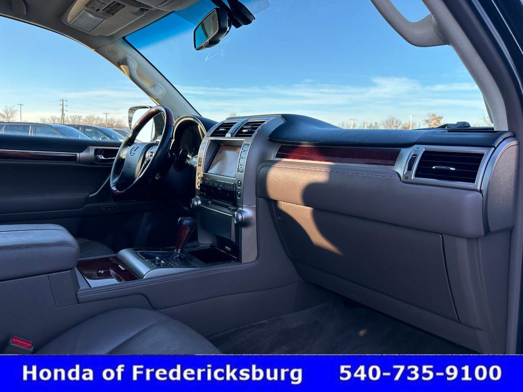 Used 2010 Lexus GX 460 image 33