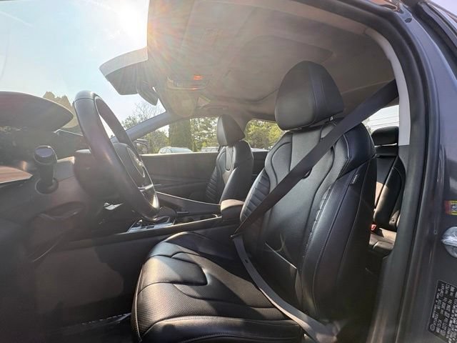 Used 2024 Hyundai Elantra Limited FWD image 18