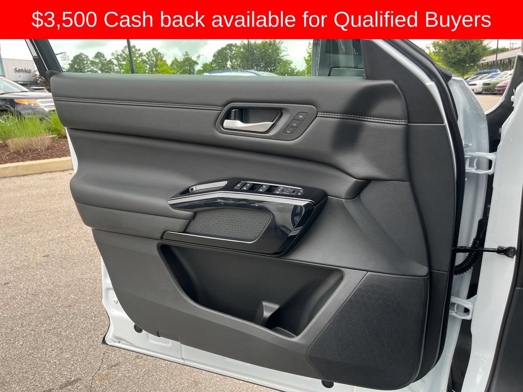 New 2026 Nissan Pathfinder Platinum w/ Cargo Package FWD image 13