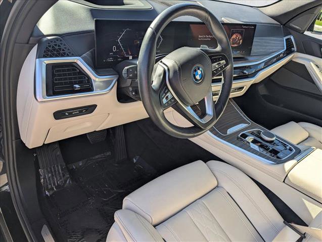 Certified 2024 BMW X5 xDrive50e w/ Premium Package AWD/4WD image 10