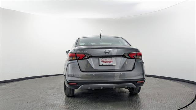 Used 2025 Nissan Versa S FWD image 7