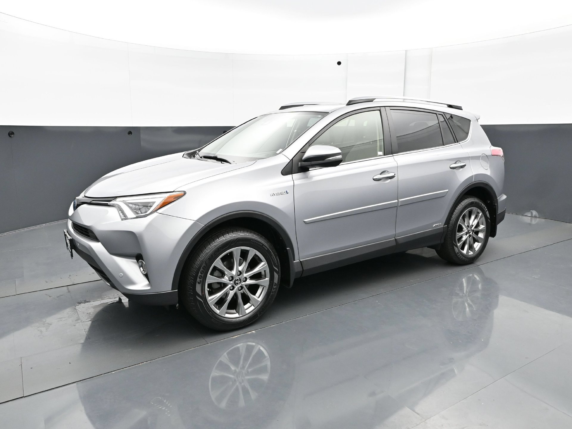 Used 2017 Toyota RAV4 Limited w/ Protection Package AWD/4WD image 2
