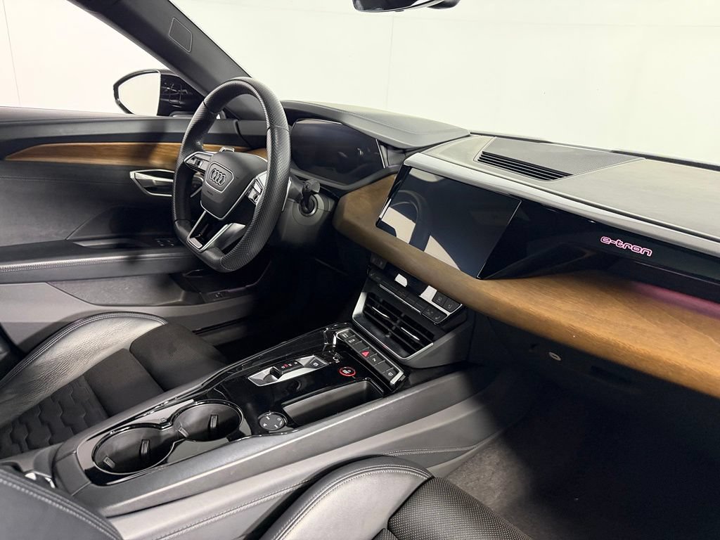 Used 2024 Audi e-tron GT Premium Plus w/ Executive Package AWD/4WD image 32