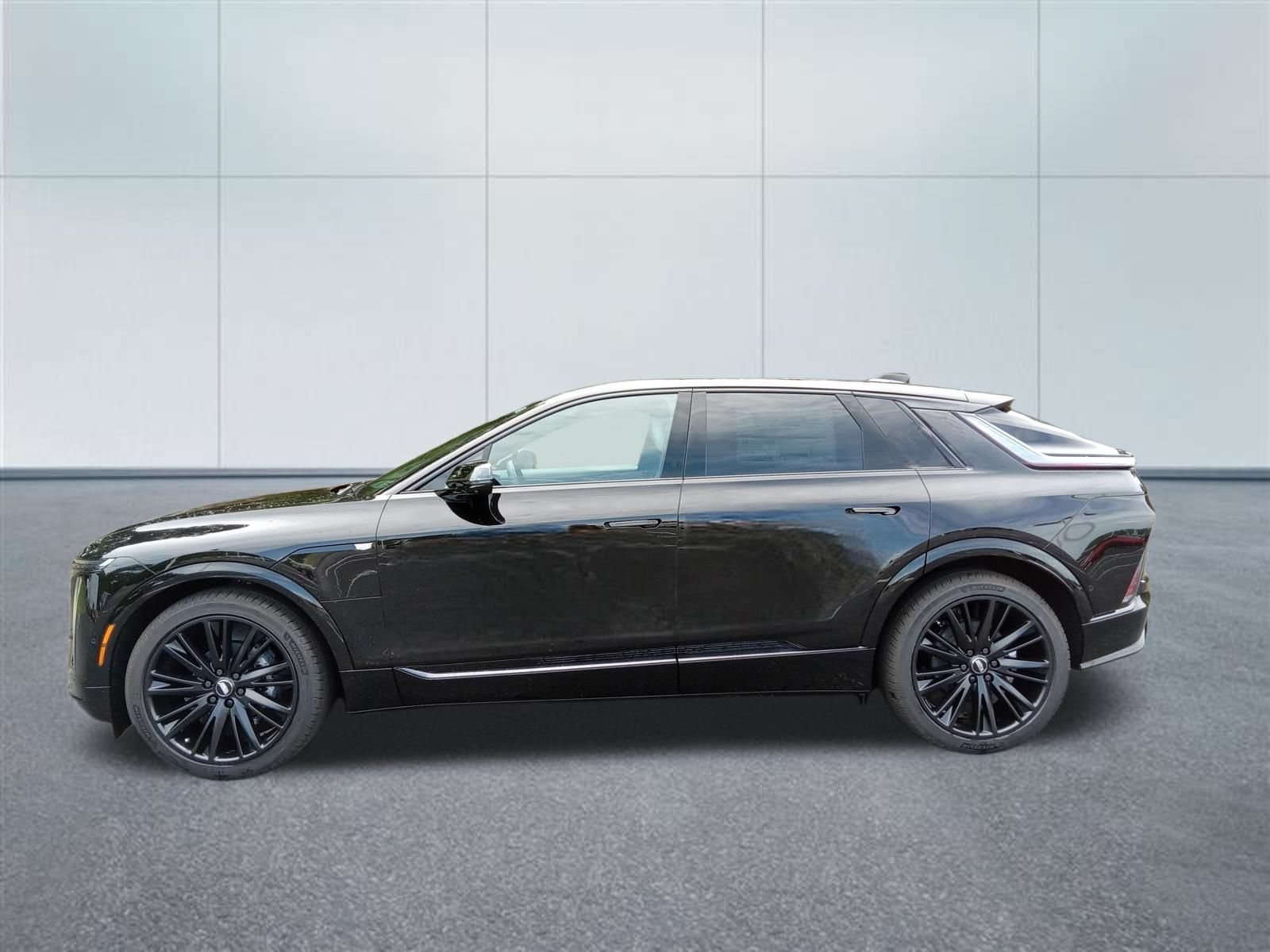 New 2026 Cadillac Lyriq Sport w/ LPO, ONYX Package AWD/4WD image 2
