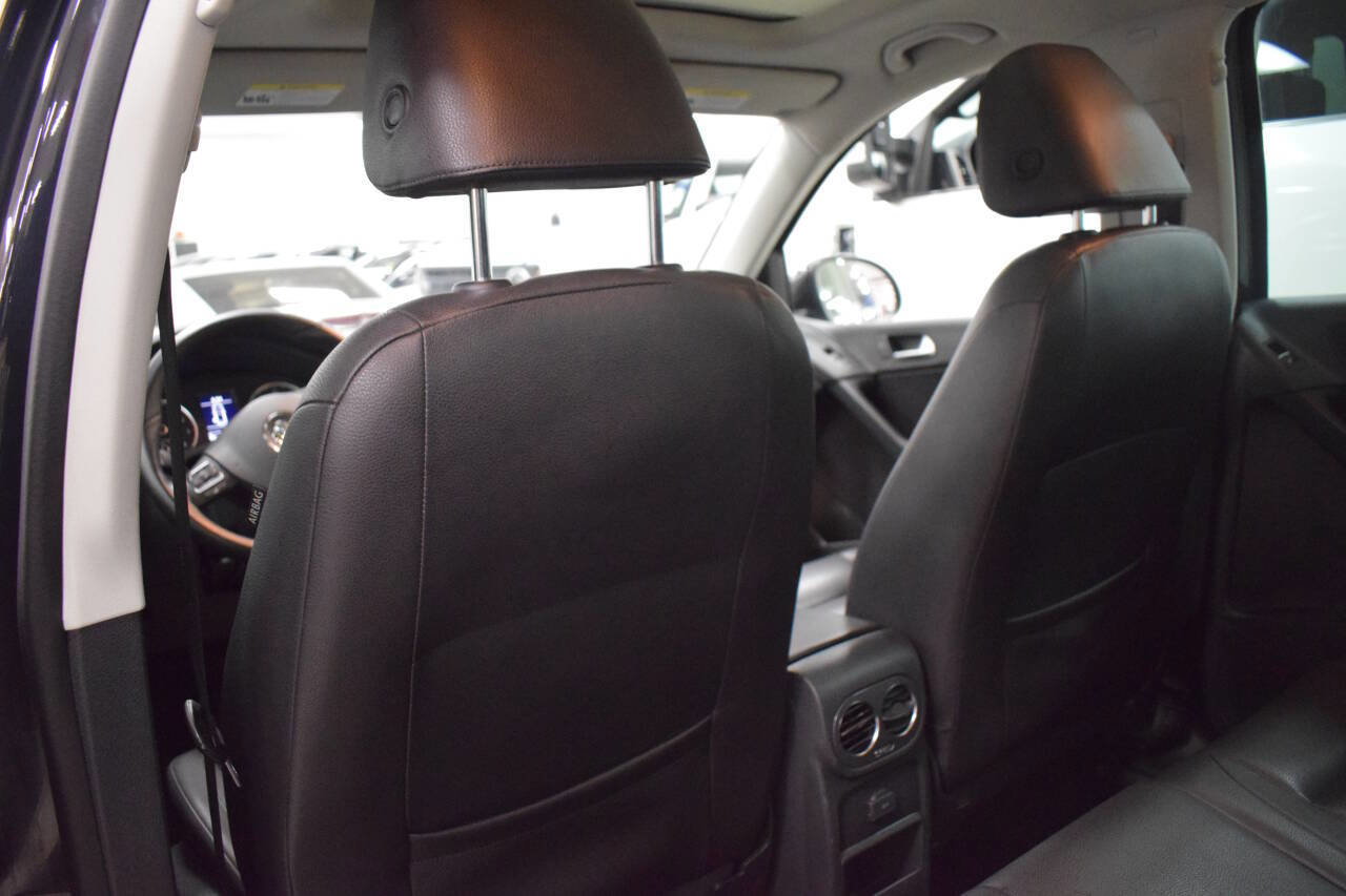 Used 2016 Volkswagen Tiguan SE image 21