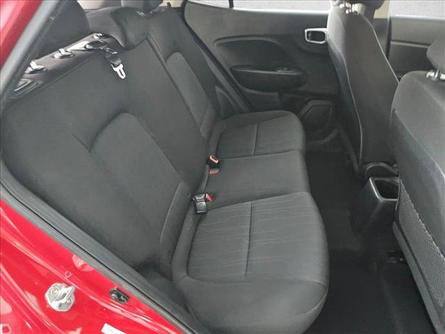 Used 2021 Hyundai Venue SE FWD image 18