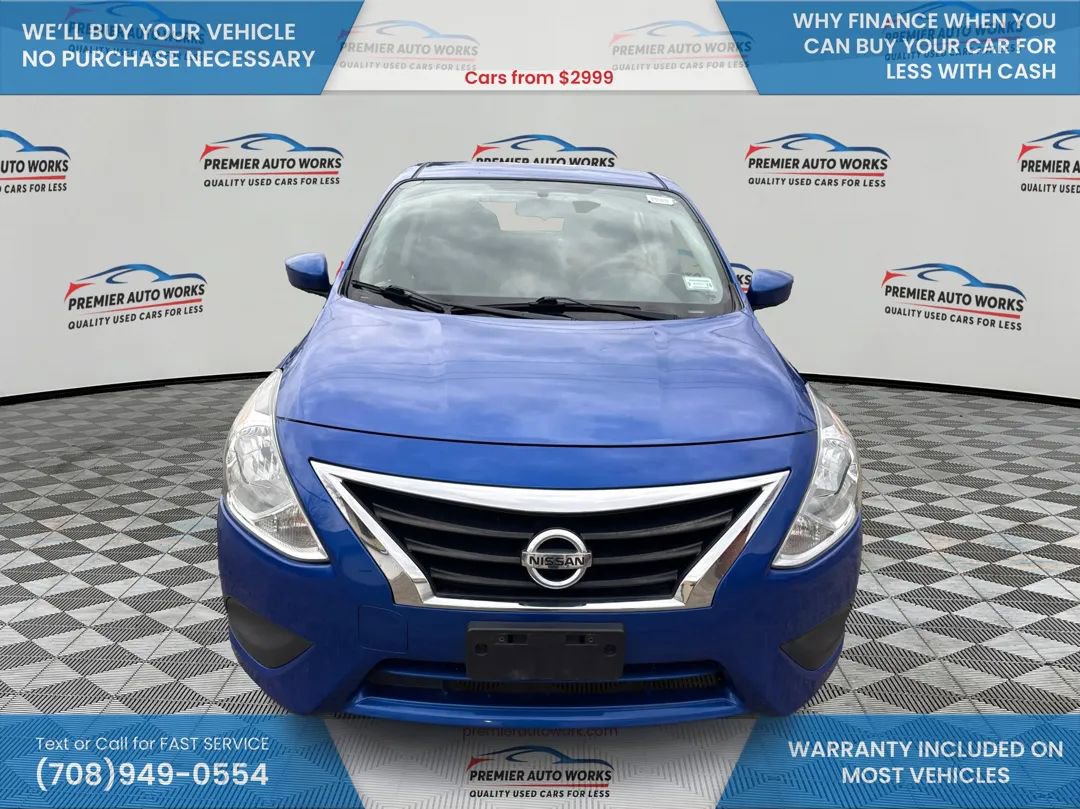 Used 2016 Nissan Versa SV image 2