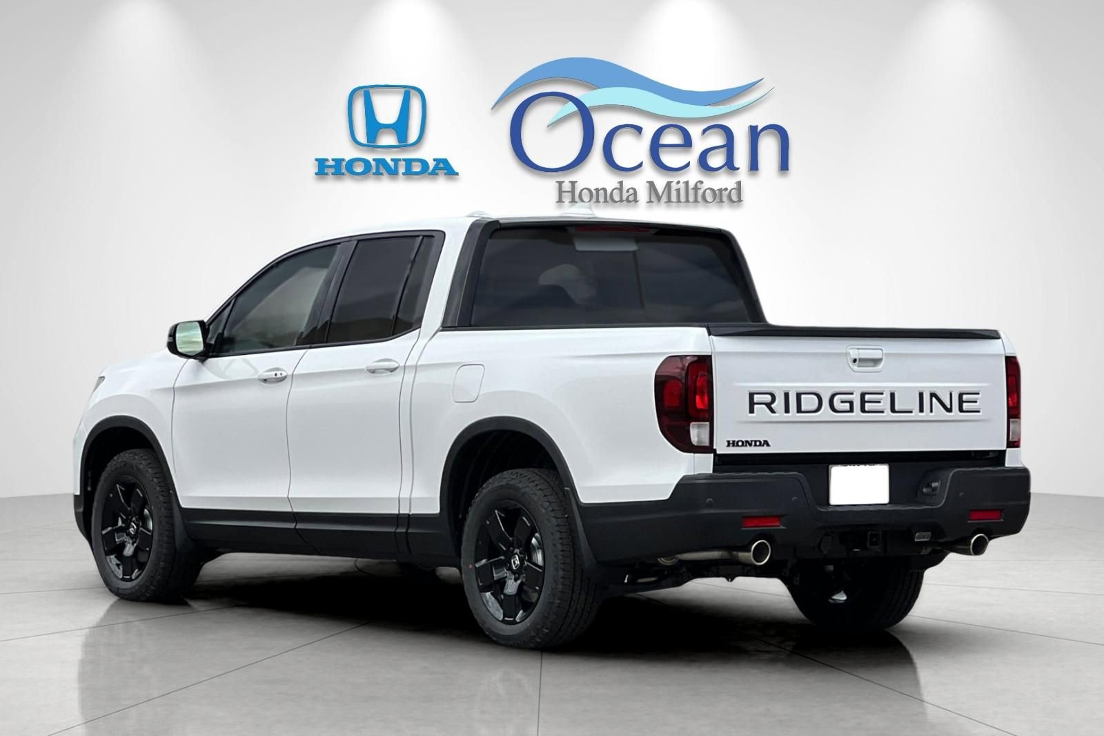New 2026 Honda Ridgeline Black Edition image 3
