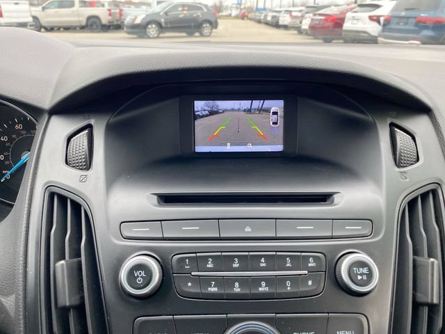 Used 2015 Ford Focus SE w/ SE Sport Package FWD image 41