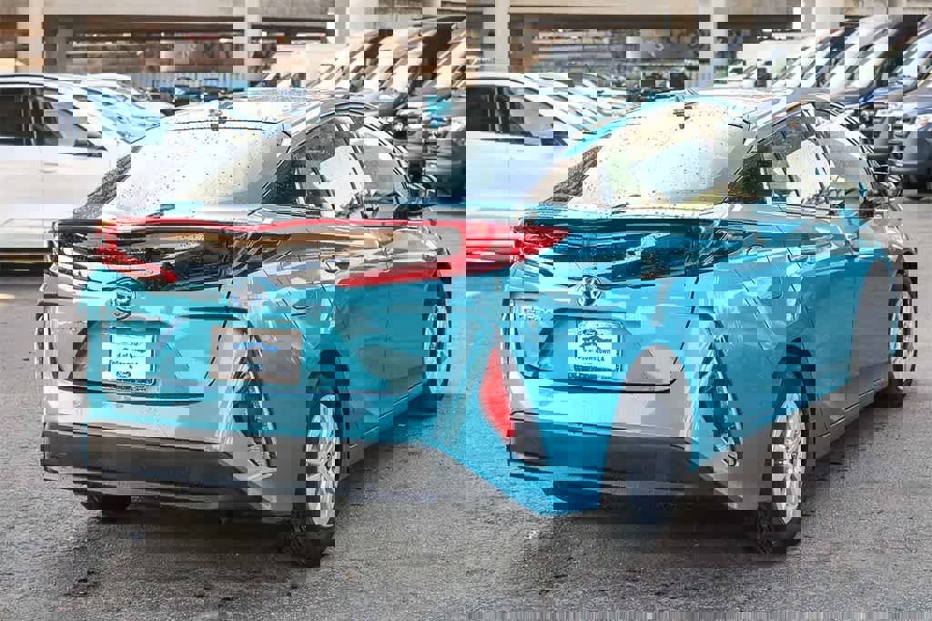 Used 2018 Toyota Prius Prime Plus image 6