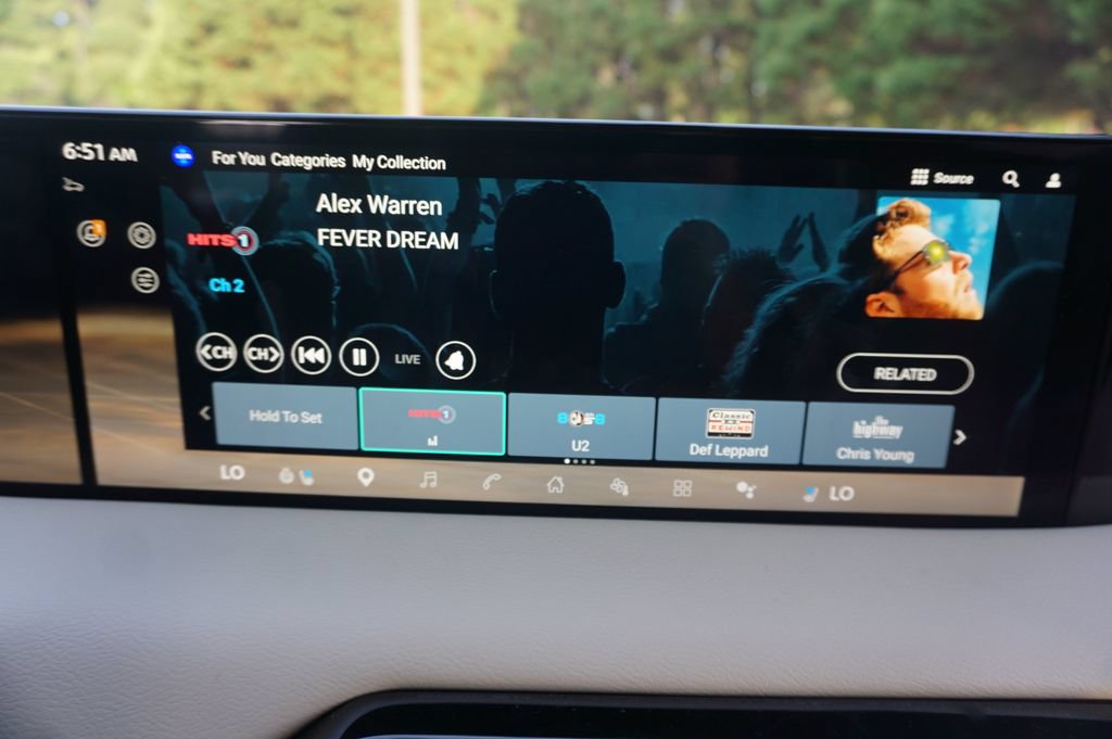 Used 2025 Nissan Armada Platinum RWD image 11