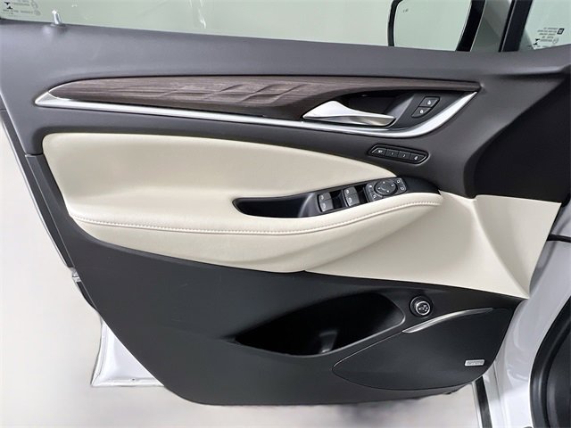 Used 2023 Buick Enclave Avenir w/ Avenir Technology Package image 34