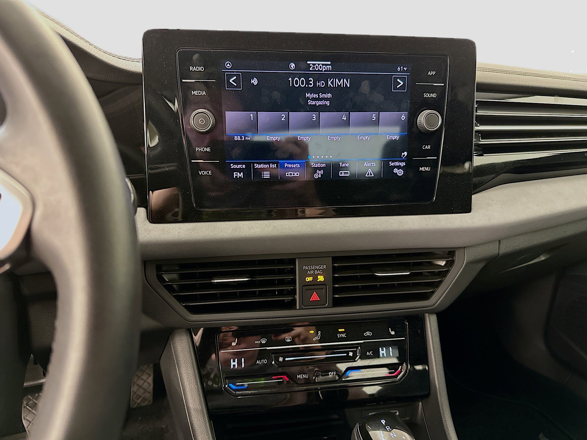 Used 2025 Volkswagen Jetta SE image 25