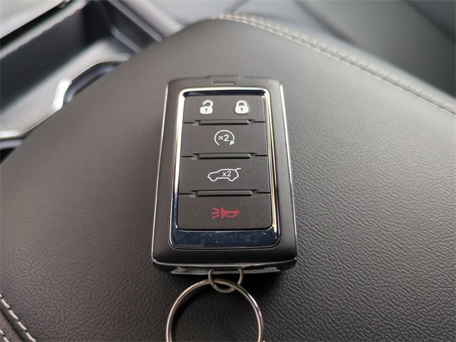 New 2025 Jeep Grand Cherokee L Limited w/ Black Appearance Package image 30