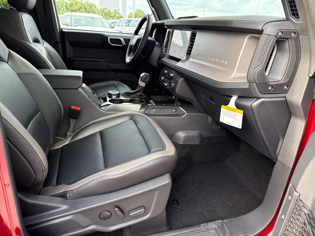 New 2026 Ford Bronco Outer Banks AWD/4WD image 23