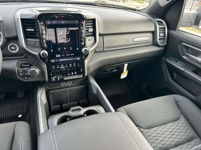 New 2027 RAM 1500 4x4 Crew Cab image 15