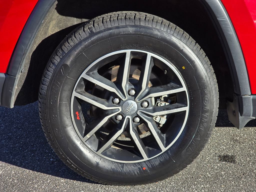 Used 2017 Jeep Grand Cherokee Trailhawk image 10