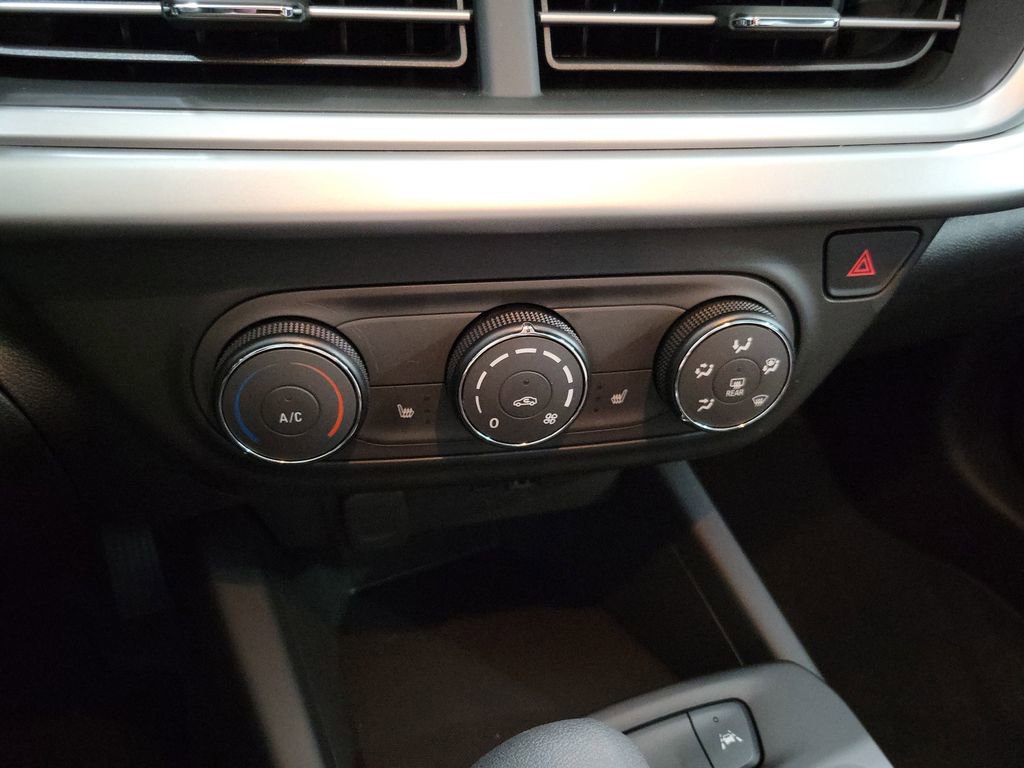 New 2026 Chevrolet Trax LS w/ LS Convenience Package image 24