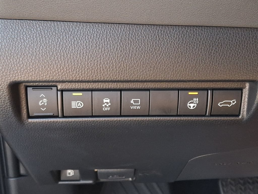 Used 2023 Toyota Venza Limited AWD/4WD image 25