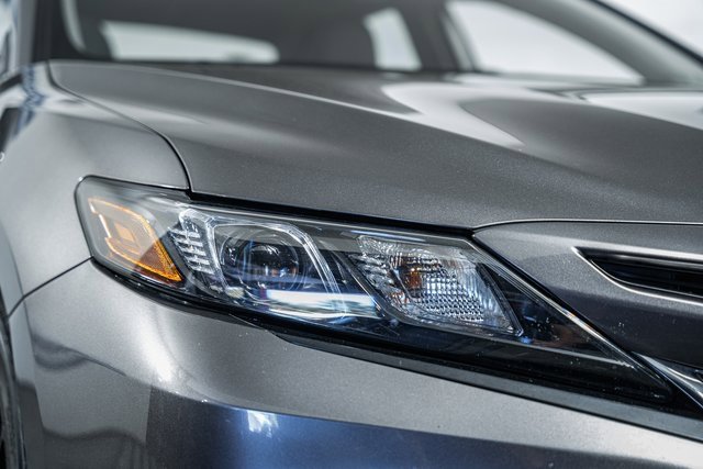 Used 2023 Toyota Camry SE image 12