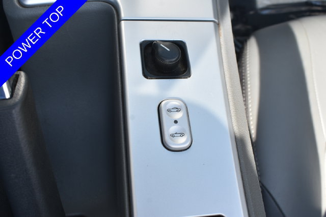 Used 2005 Chrysler Crossfire Limited RWD image 7