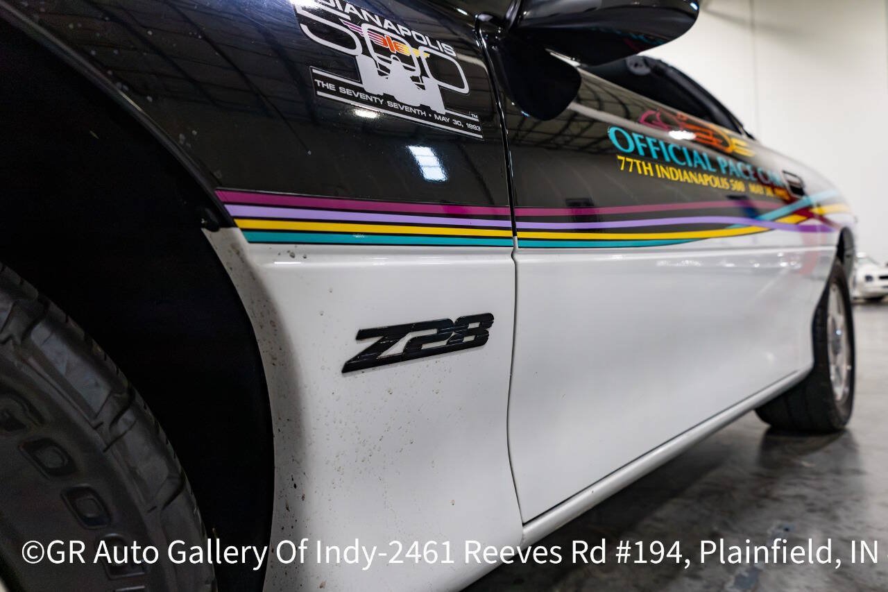 Used 1993 Chevrolet Camaro Z28 RWD image 22