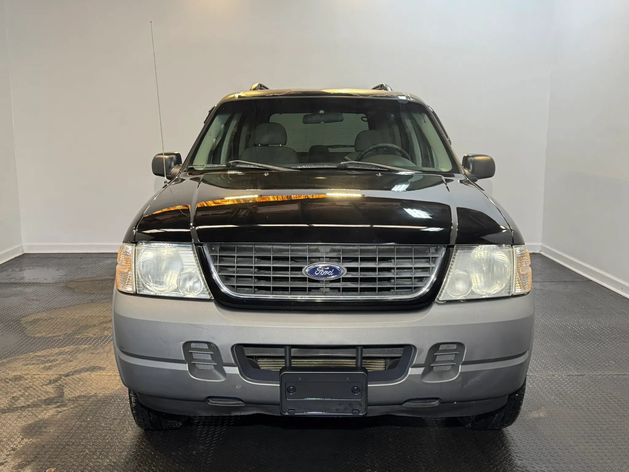 Used 2002 Ford Explorer XLS AWD/4WD image 2