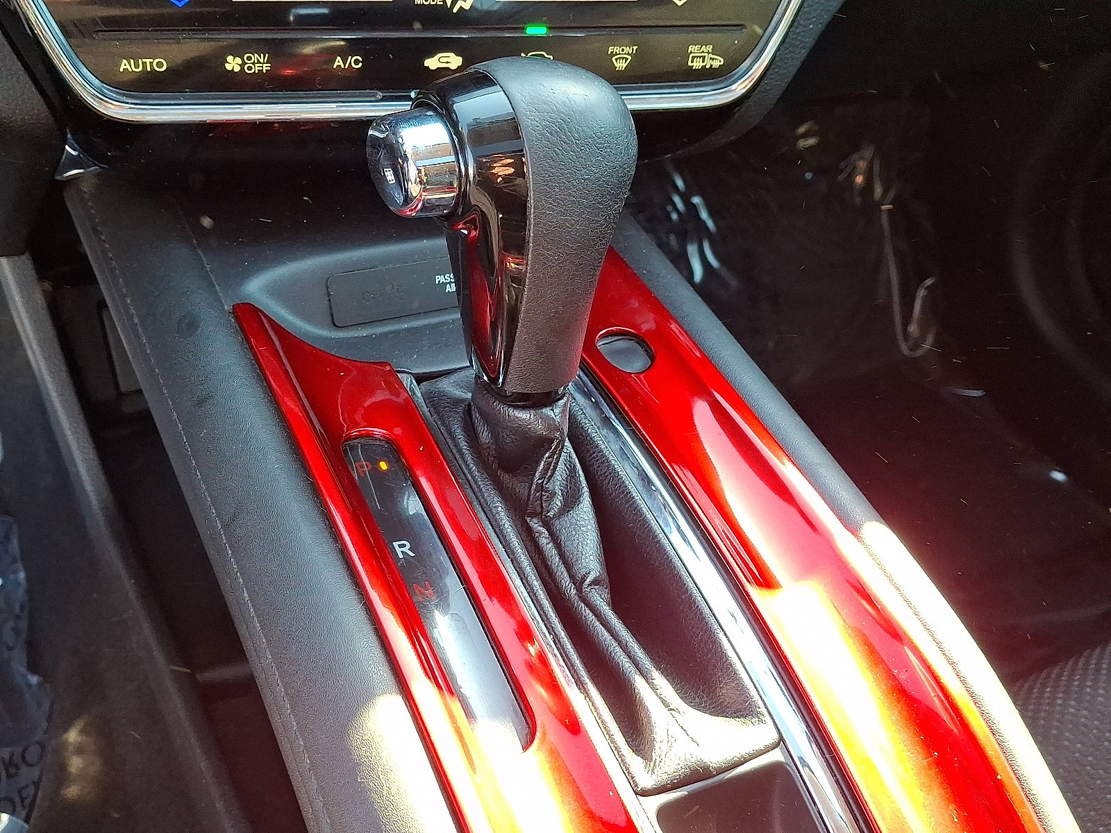 Used 2018 Honda HR-V EX image 15