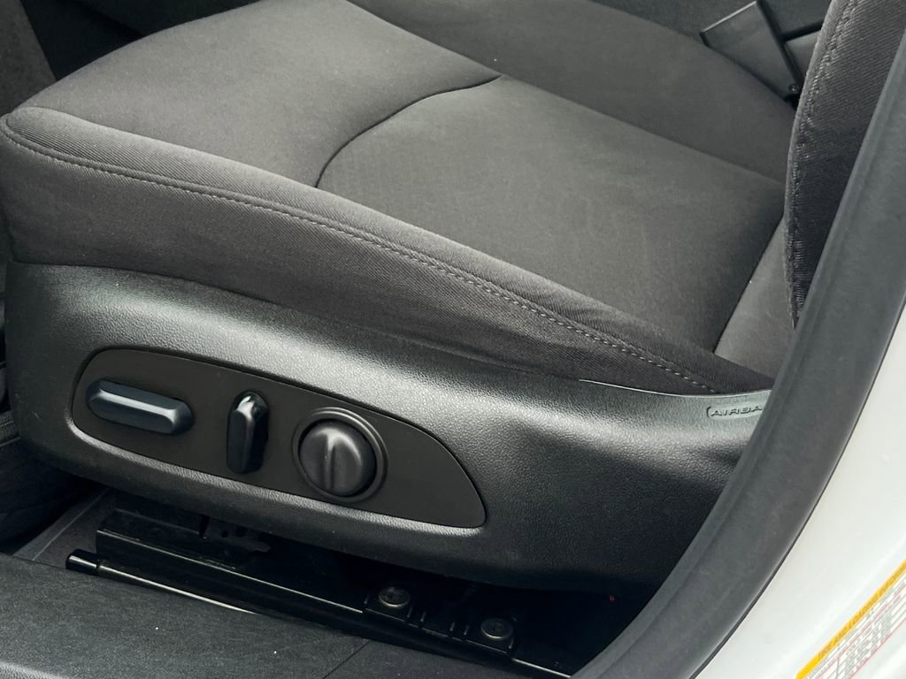 Used 2023 Chevrolet Malibu LT image 20