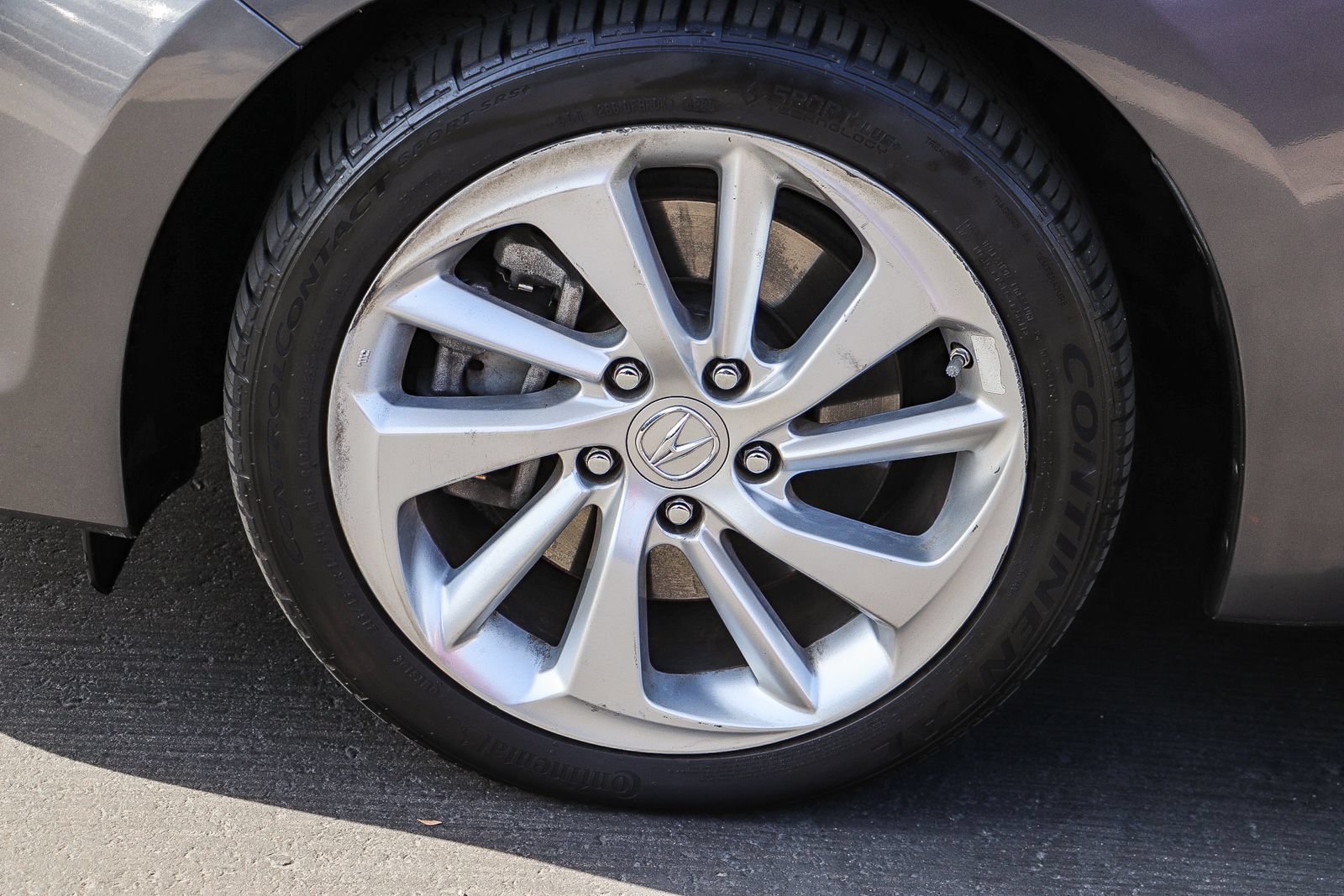 Used 2018 Acura ILX w/ AcuraWatch Plus Package FWD image 11