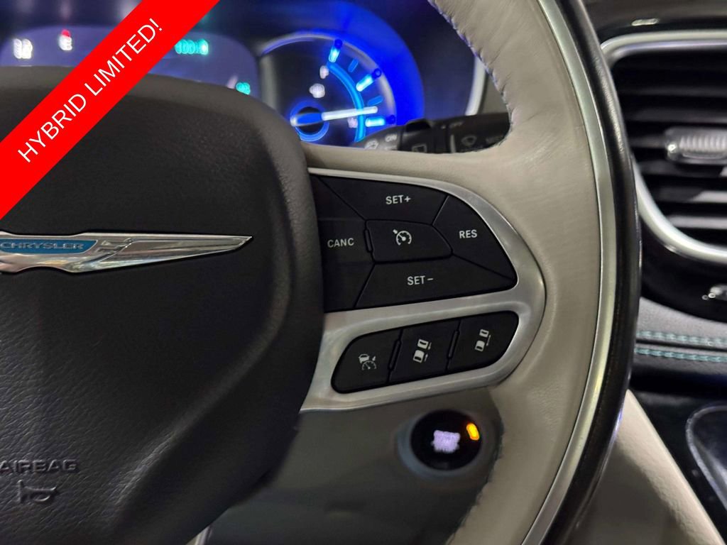 Used 2019 Chrysler Pacifica Limited w/ Advanced Safetytec Group FWD image 12