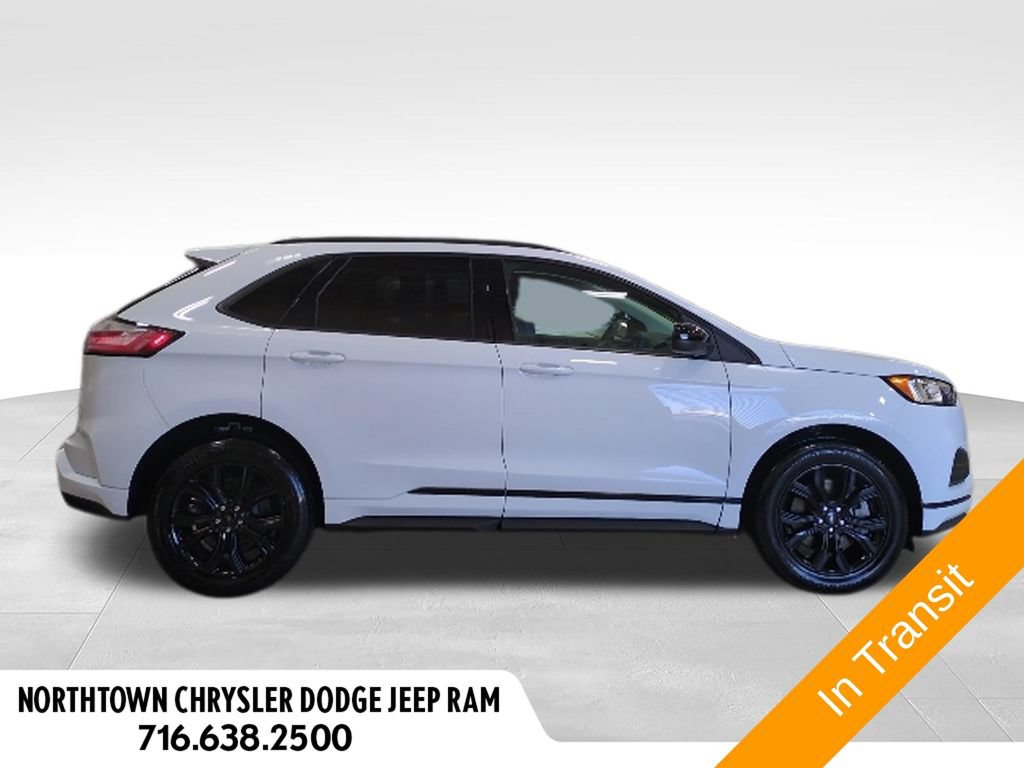 Used 2024 Ford Edge SE w/ Black Appearance Package AWD/4WD image 30