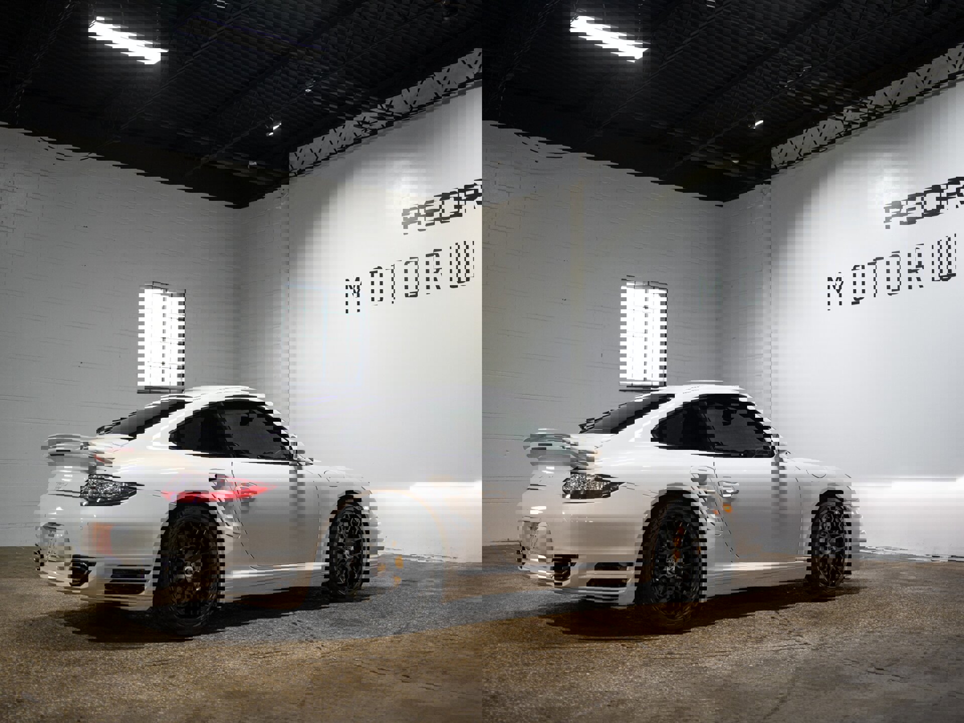 Used 2013 Porsche 911 Turbo S image 12