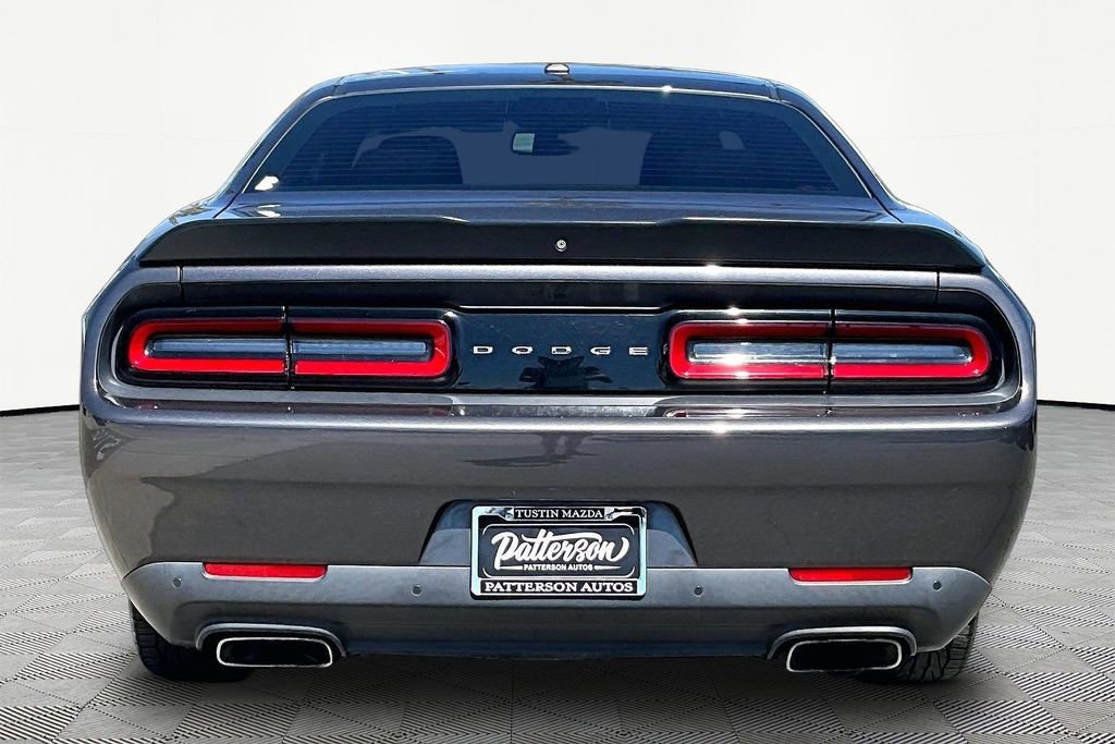 Used 2019 Dodge Challenger R/T w/ Blacktop Package image 4