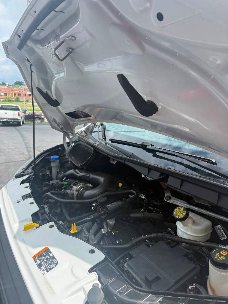 Used 2020 Ford Transit 150 Low Roof RWD image 29