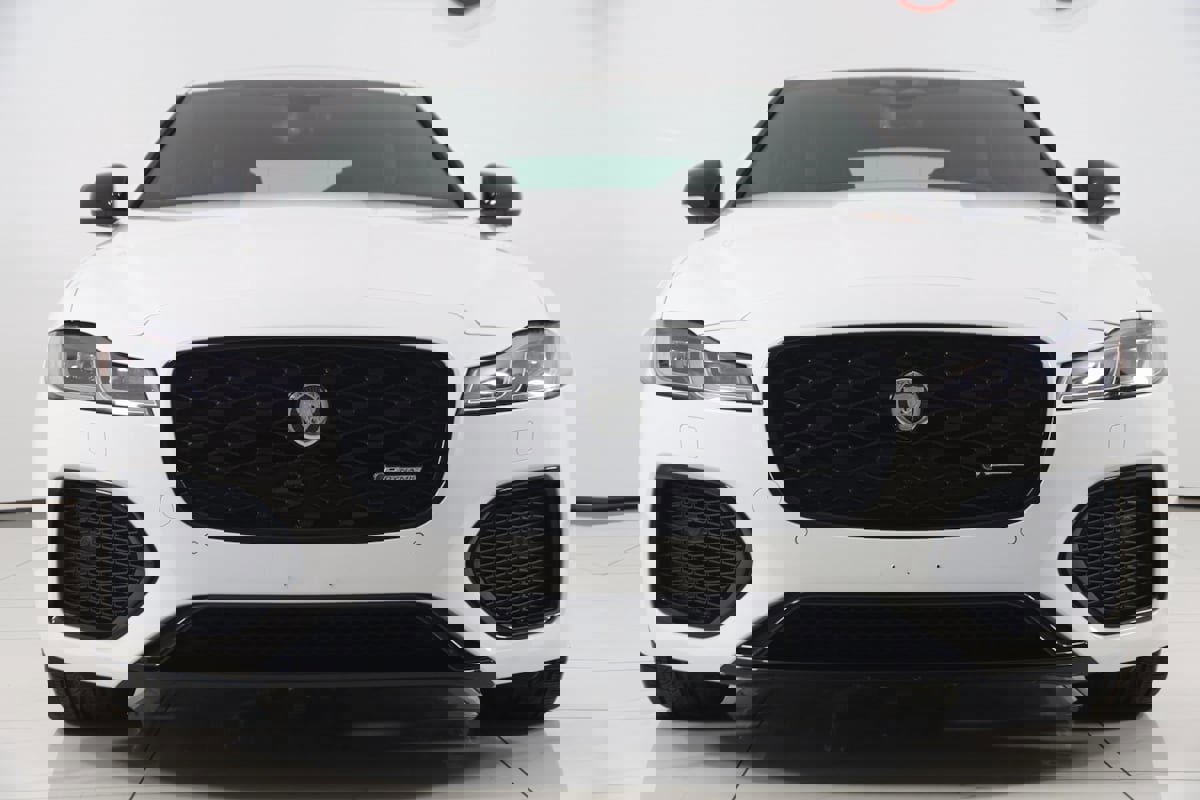 Used 2024 Jaguar XF R-Dynamic SE image 63