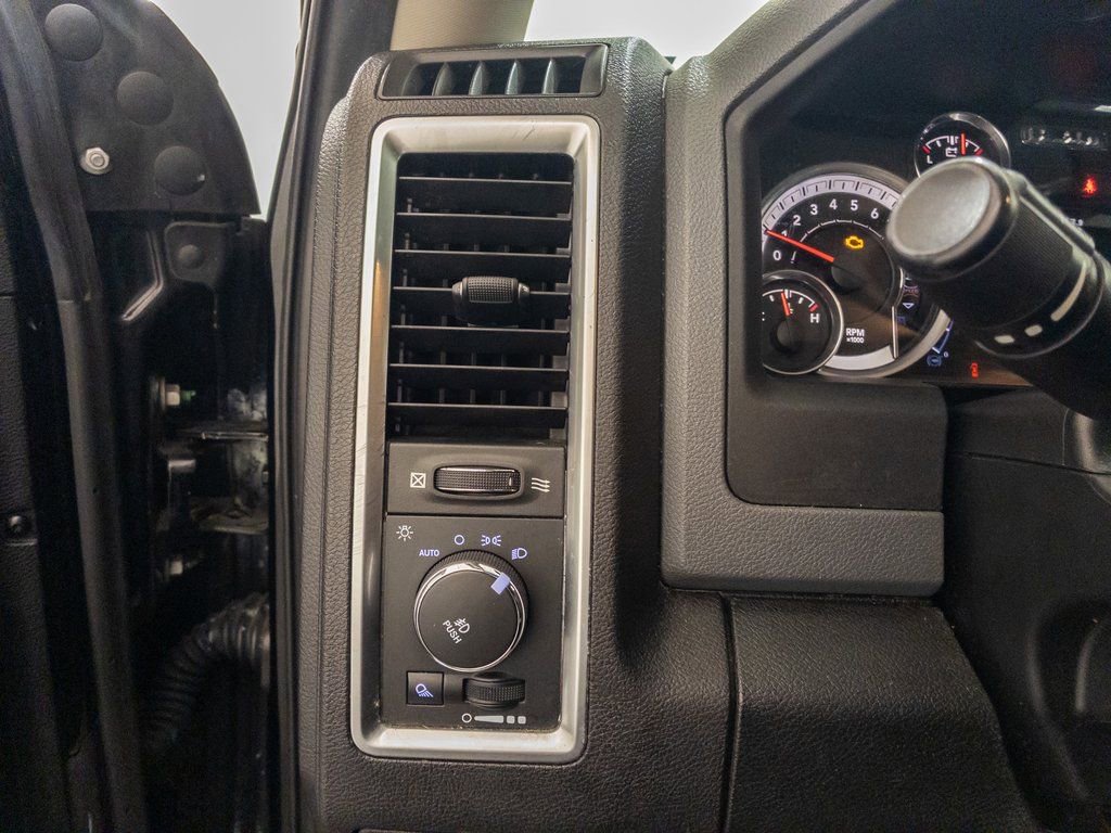 Used 2014 RAM 1500 Outdoorsman image 16