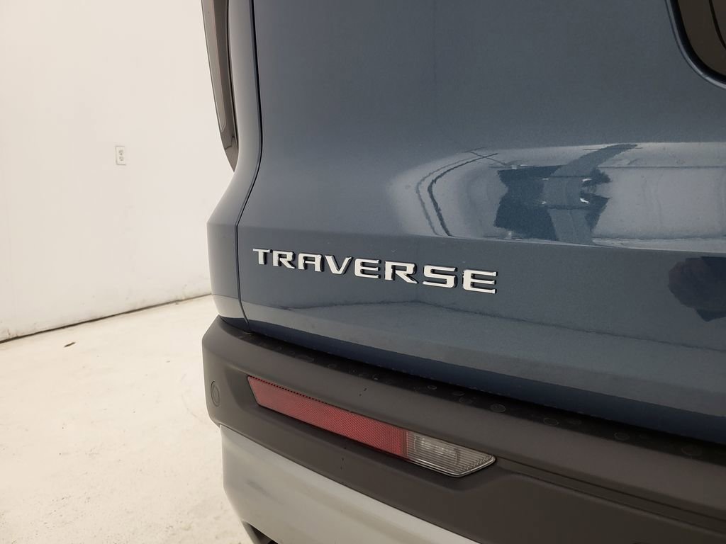 New 2026 Chevrolet Traverse LT w/ LPO, Floor Liner Package image 23
