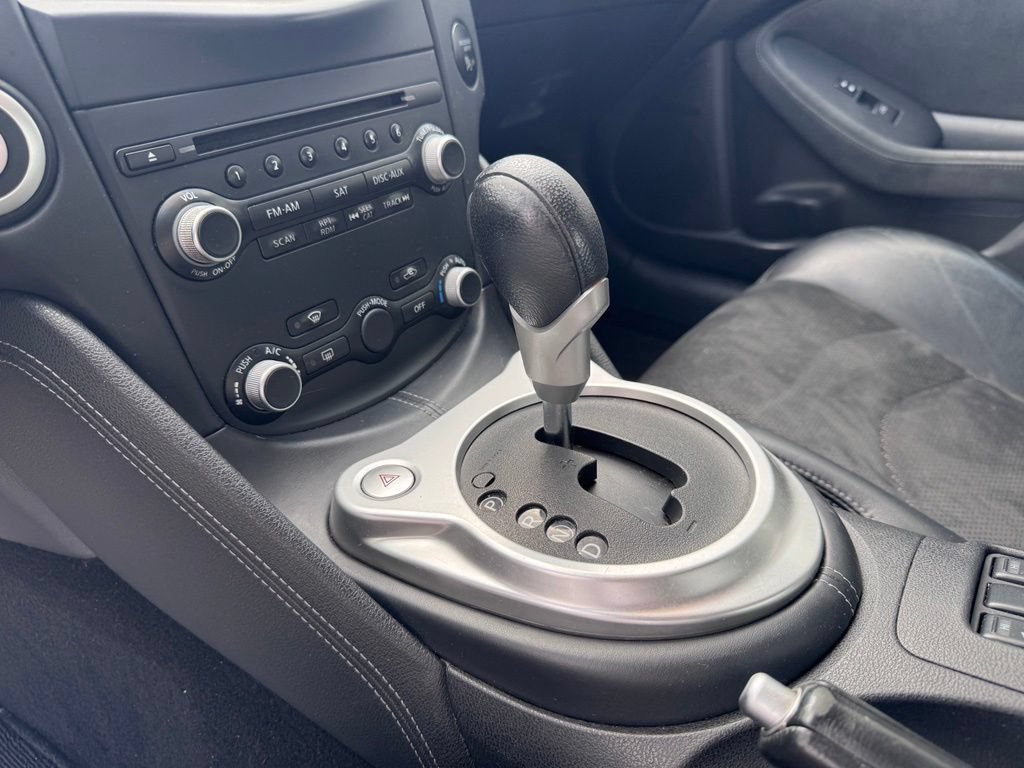 Used 2014 Nissan 370Z Touring w/ Sport Package RWD image 27