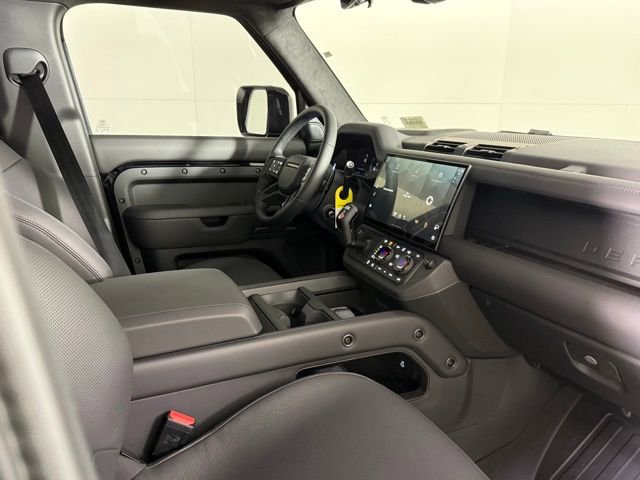 New 2026 Land Rover Defender 110 OCTA image 33
