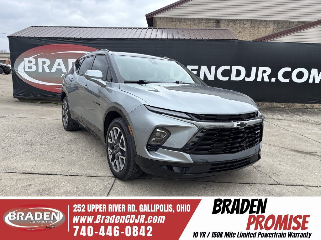 Used 2025 Chevrolet Blazer RS image 1