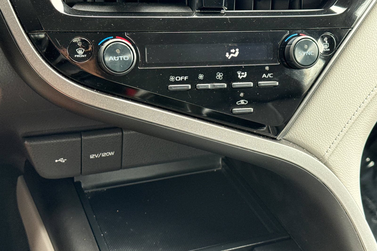 Certified 2024 Toyota Camry LE FWD image 19