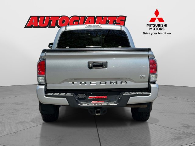 Used 2022 Toyota Tacoma TRD Sport AWD/4WD image 5