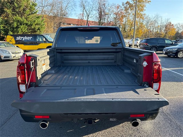 Used 2025 Honda Ridgeline Sport image 9