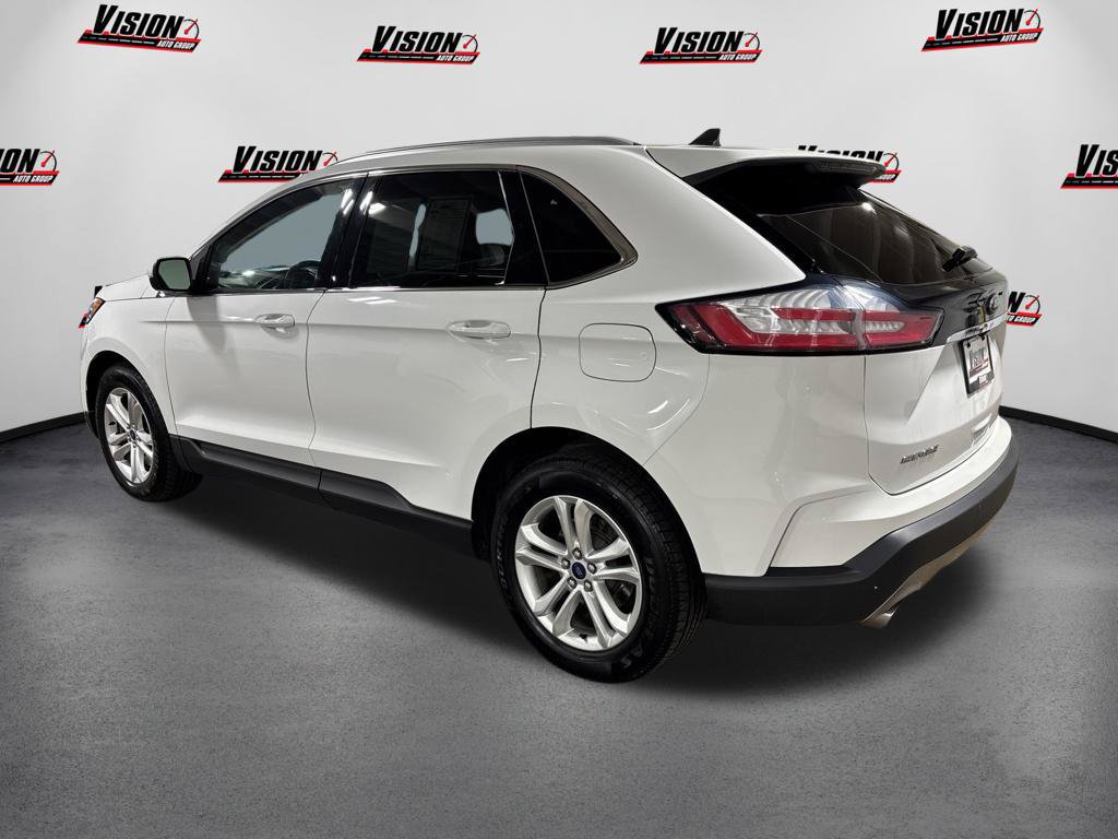Used 2020 Ford Edge SEL w/ Cold Weather Package AWD/4WD image 3