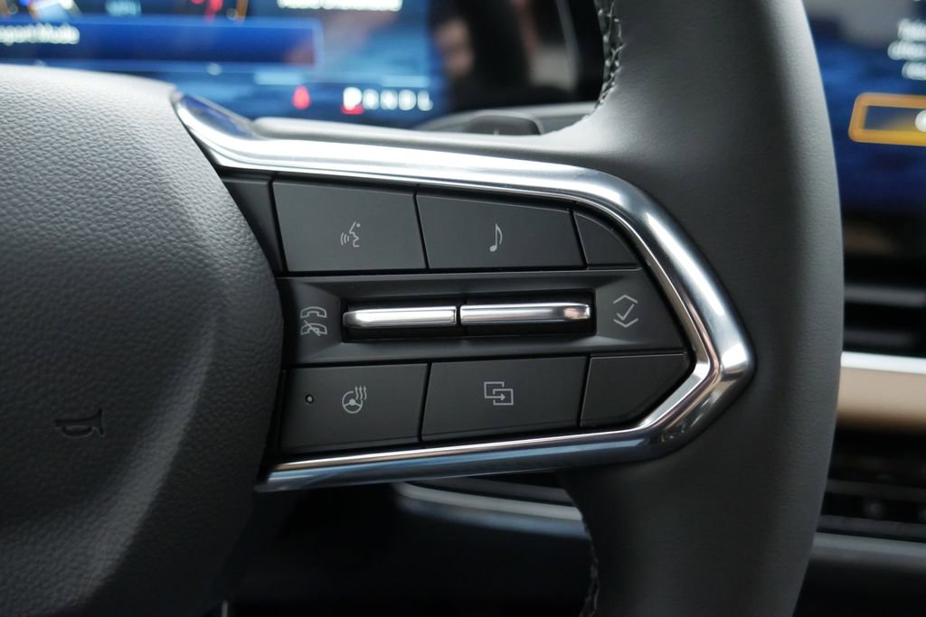 New 2026 Chevrolet Equinox ACTIV image 14