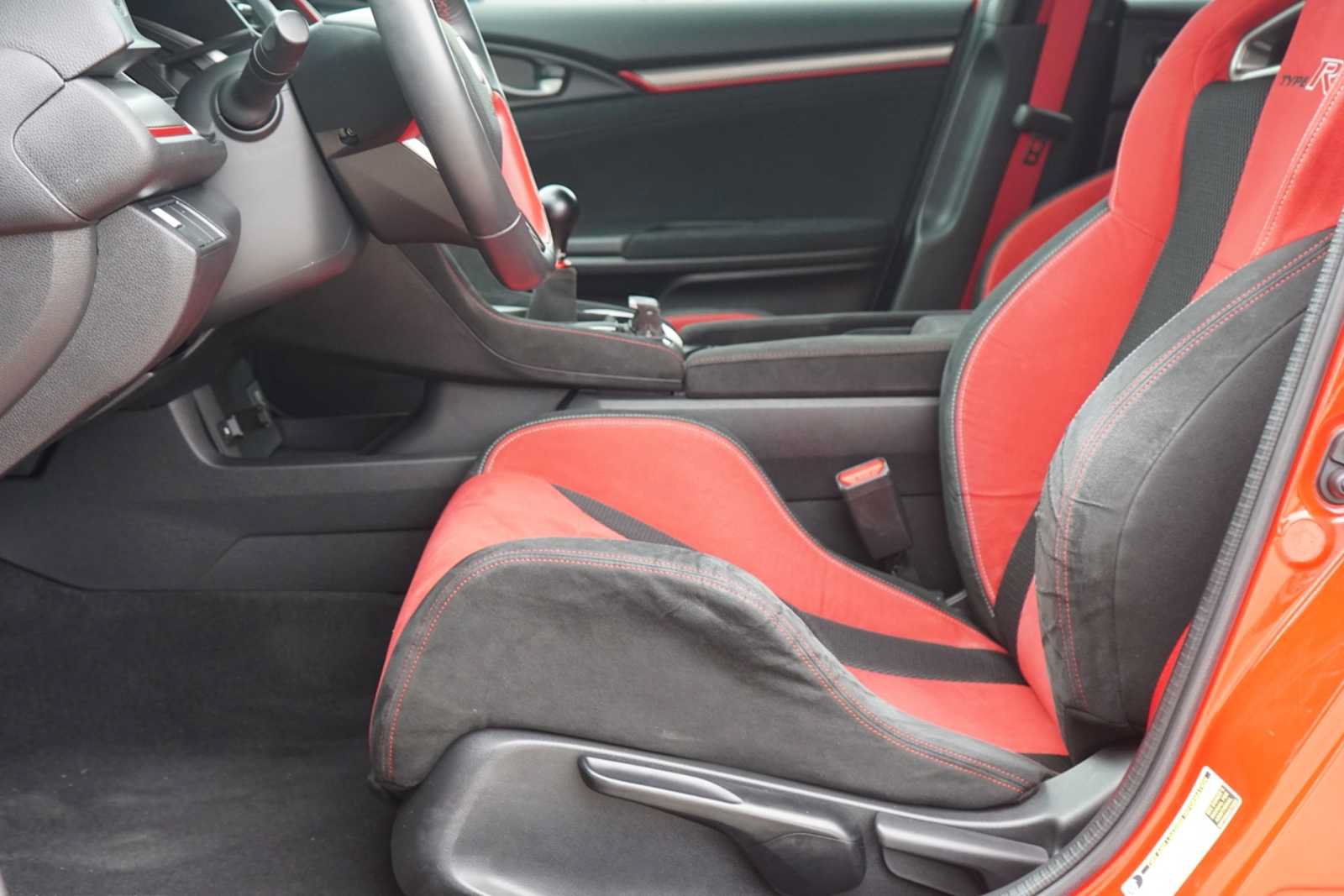 Used 2018 Honda Civic Type R image 9