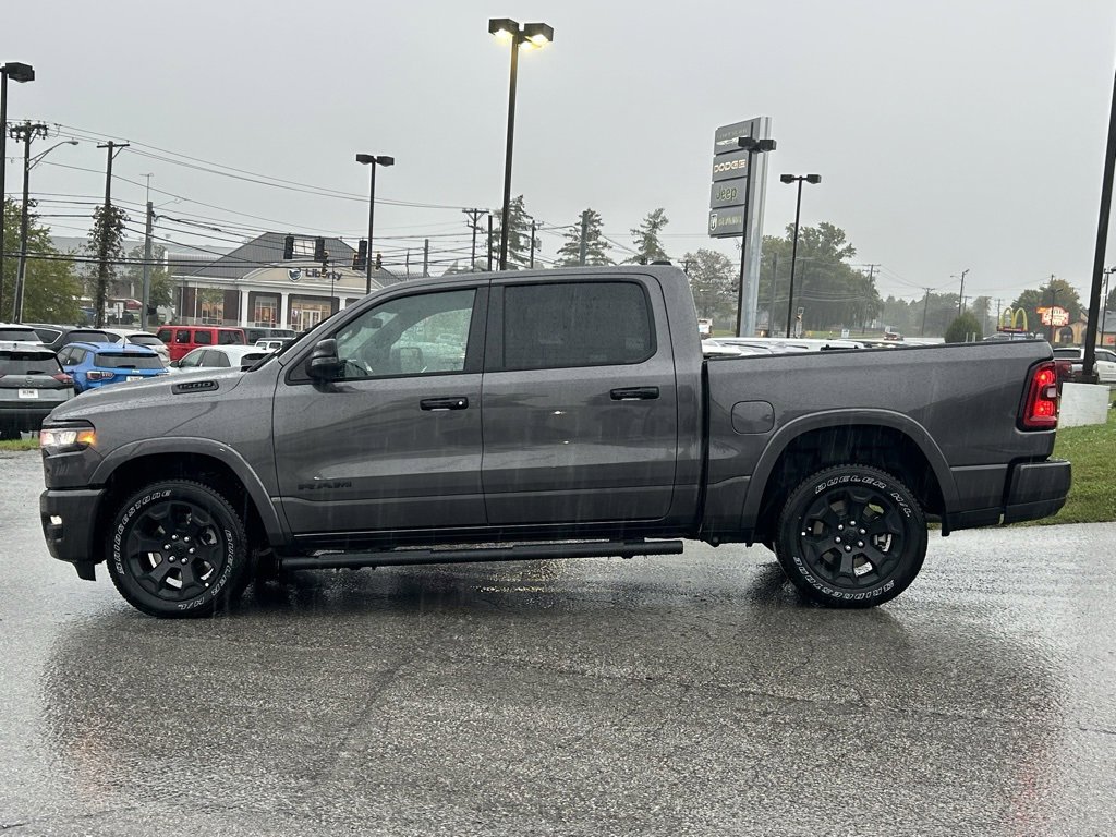 New 2026 RAM 1500 4x4 Crew Cab image 9